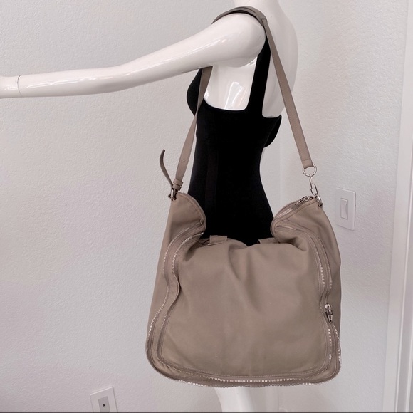 ALEXANDER WANG Lambskin Trudy zip around Tote gray - Picture 16 of 16